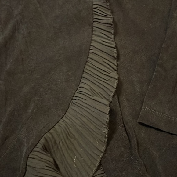 Beautiful Chico’s Traveler’s Cardigan w/stunning hem. - Picture 6 of 11